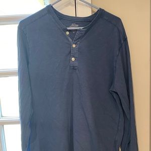 Long sleeve Henley tee